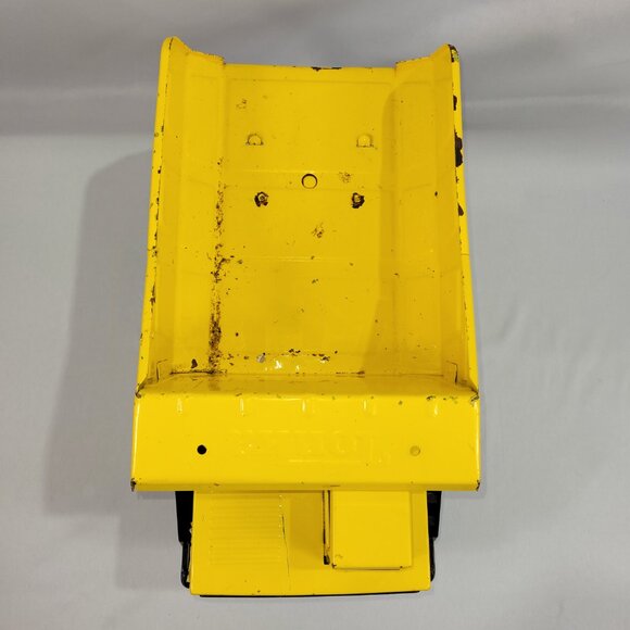 Mighty Tonka 17" Vintage Yellow Metal Dump Truck Construction Vehicle - Picture 3 of 3